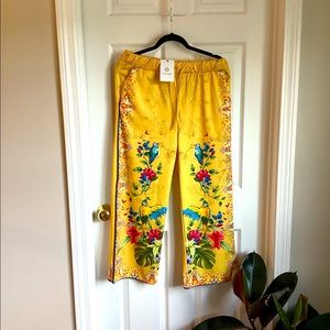 NWT Yellow Floral Pants size Medium